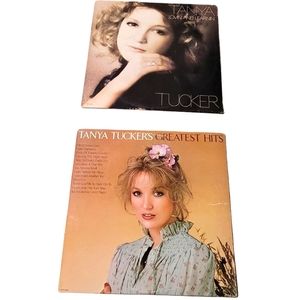 Tanya Tucker Greatest Hits & Tanya Tucker Lovin' and Learnin' vinyl albu…